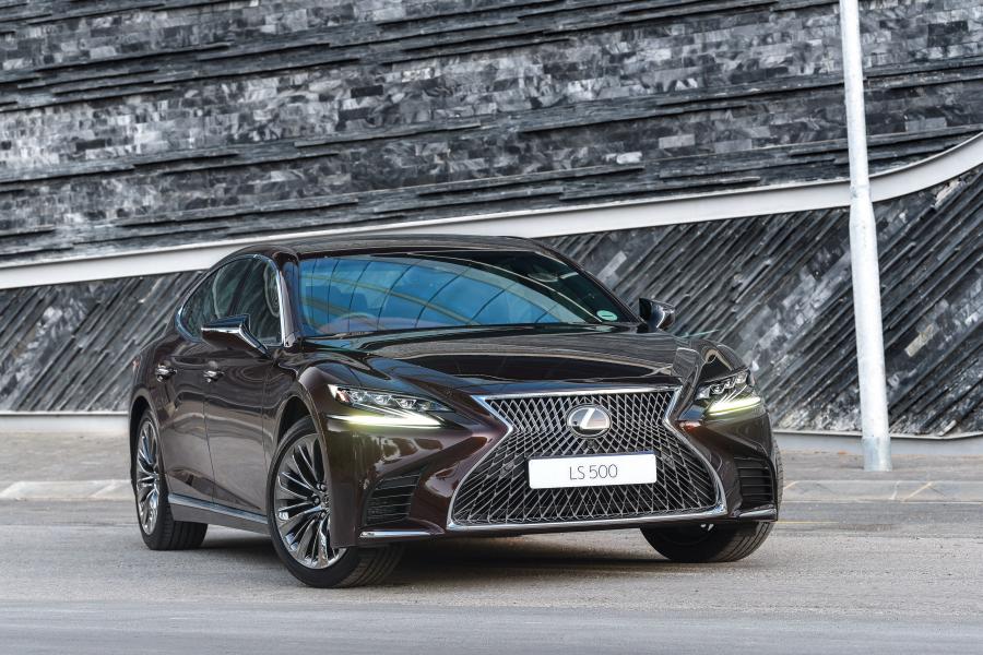  Lexus LS500 2018 года  (ZA) (фото 25 из 46)